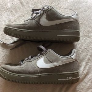 Nike Air Force 1 Wolf Grey